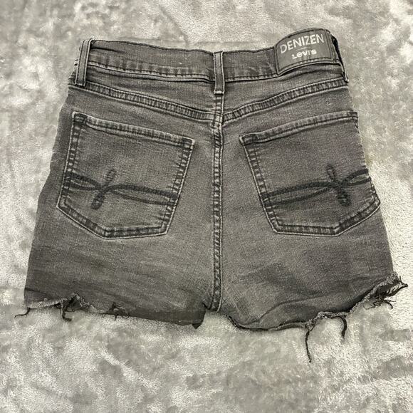 DENIZEN from Levi’s Women’s Jean Shorts Sz.25 Black Super High Rise Cut Off - Picture 3 of 8